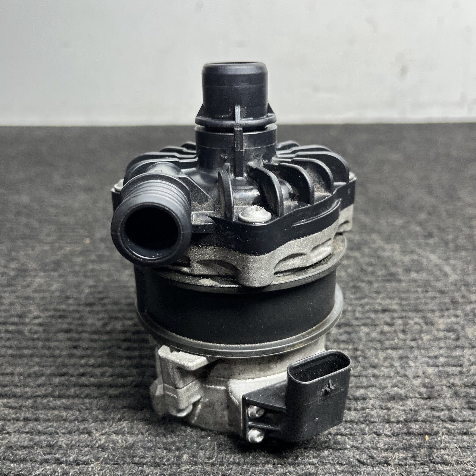 ☑️ 12-16 OEM BMW F22 F30 F34 F32 F36 M235 Auxiliary Electric Water Pump N55