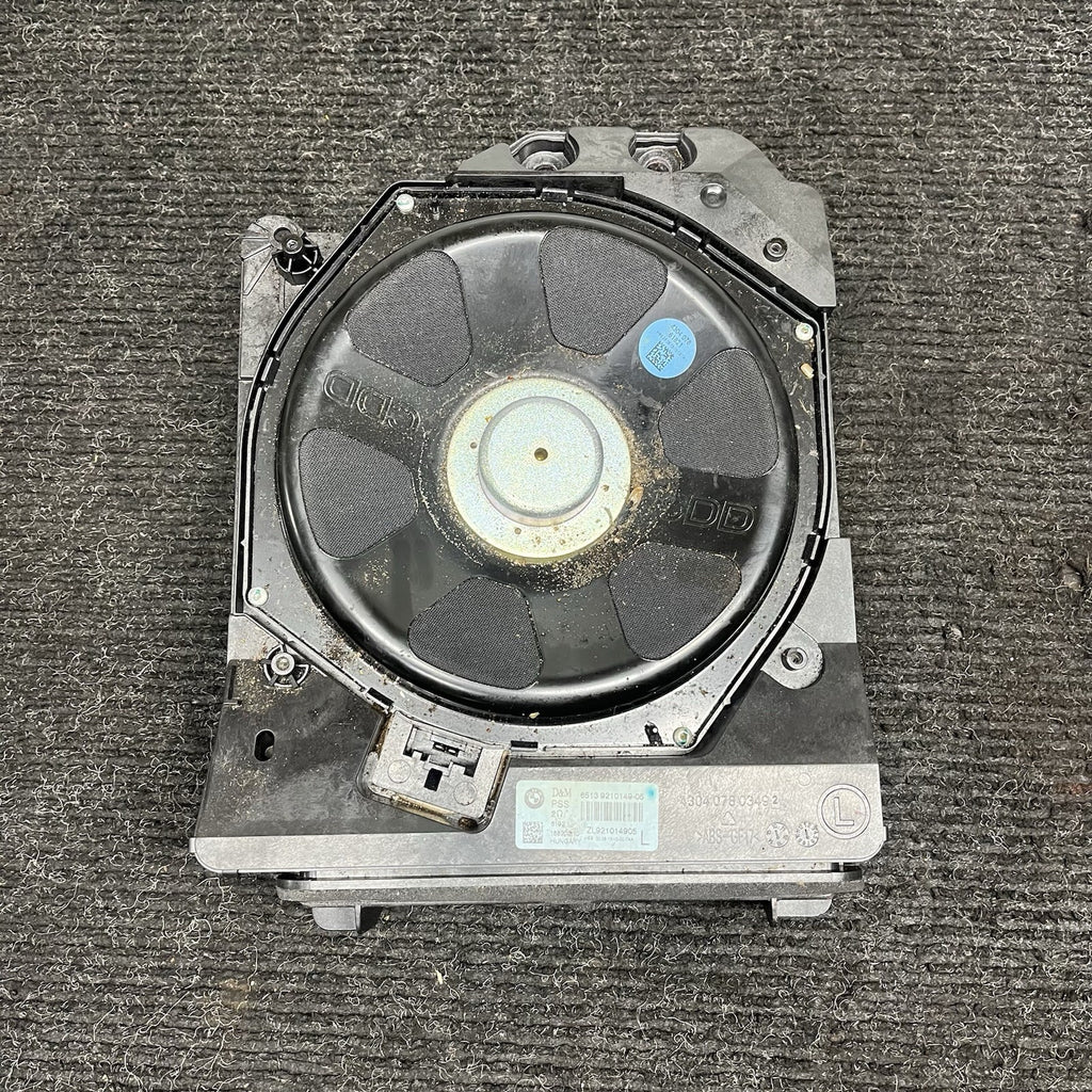 ☑️ 12-18 BMW F30 328i 320i Left Side Subwoofer Speaker Hi-Fi System 9210149 OEM