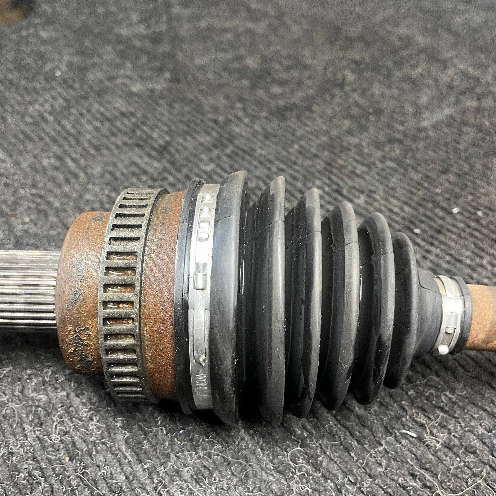 ☑️ 06-13 BMW E90 E92 335i Front Axle Shaft Passenger Side Output Axle Shaft OEM