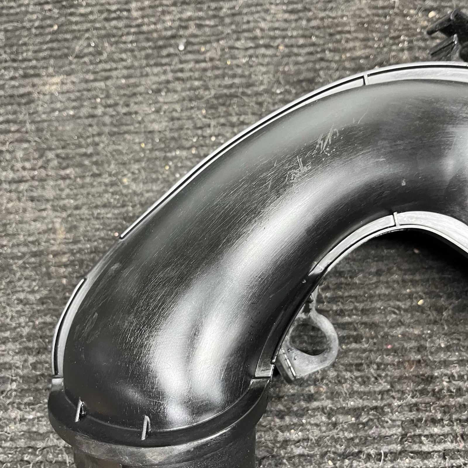 ☑️ 11-13 BMW E70 X5 N55 ENGINE LOWER AIR INTAKE TUBE HOSE PIPE DUCT OEM