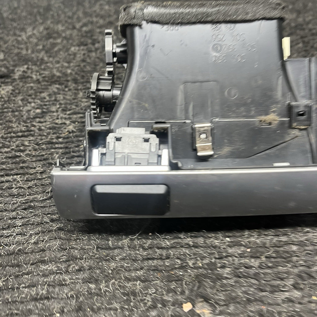 ☑️ 2007-2013 BMW X5 X6 E70 E71 Center Dash Air Vent 64229210705 OEM