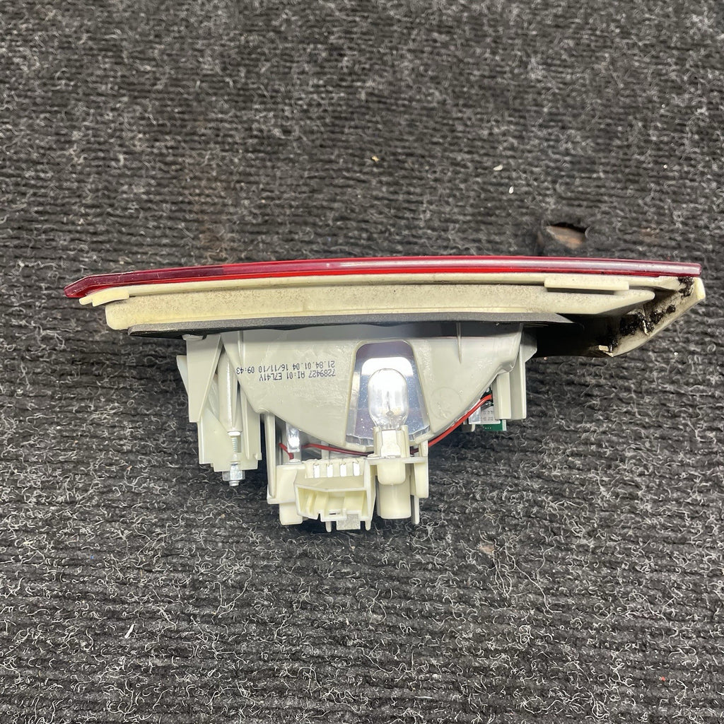 ☑️ 09-11 OEM BMW E90 LCI Sedan Rear Left Driver Side Inner Tail Light Trunk Lid