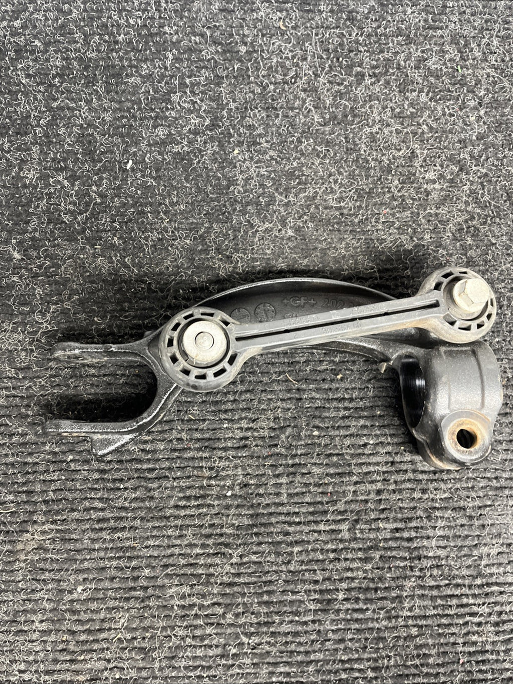 ☑️ 12-18 OEM Audi A6 A7 S6 S7 Front Right Passenger Side Strut Fork Mount