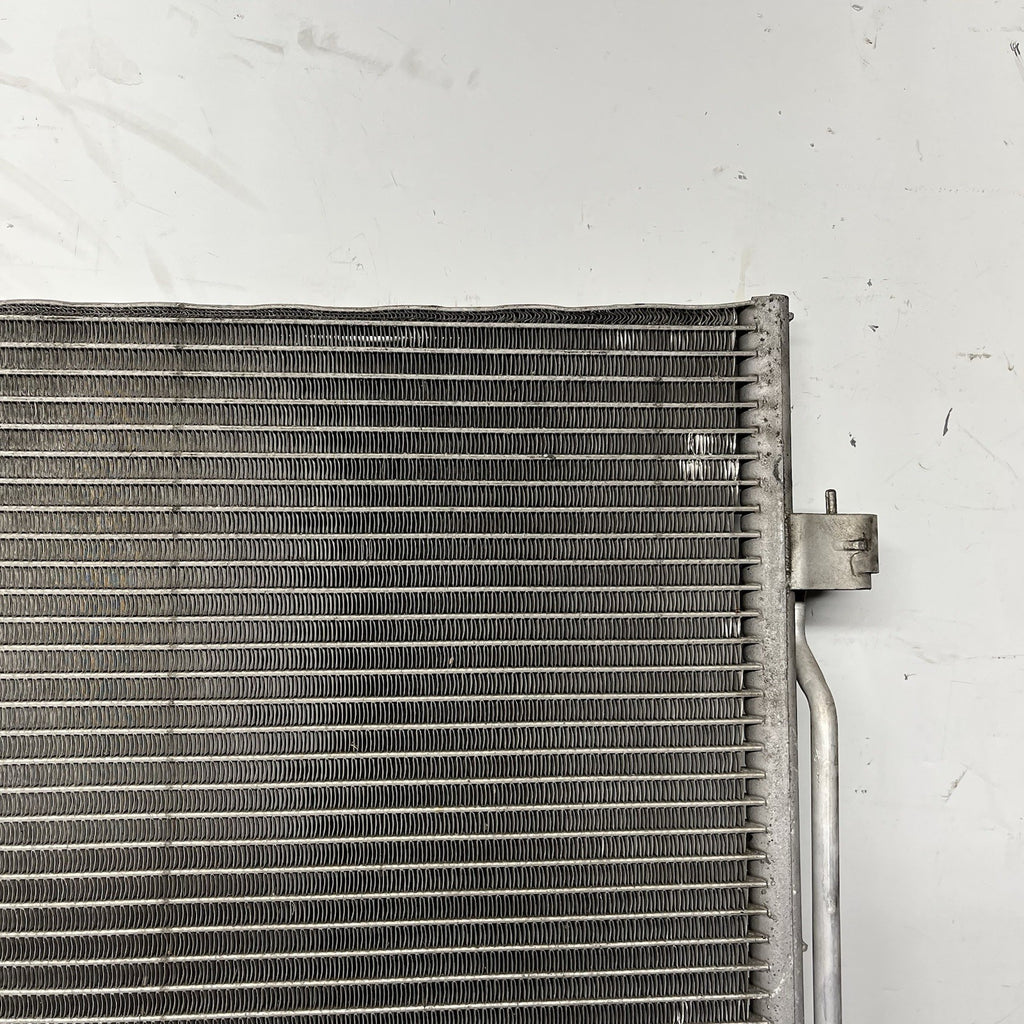 ☑️ 10-13 BMW X5 E70 AC Condenser Radiator OEM