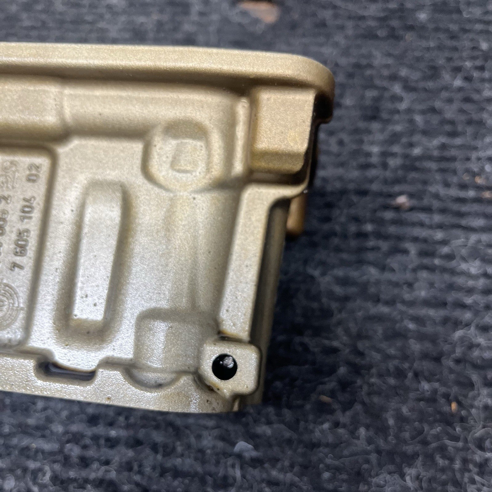 ☑️ OEM BMW E82 E92 F30 F32 F80 F82 Engine N55 S55 Spark Plug Housing Recess