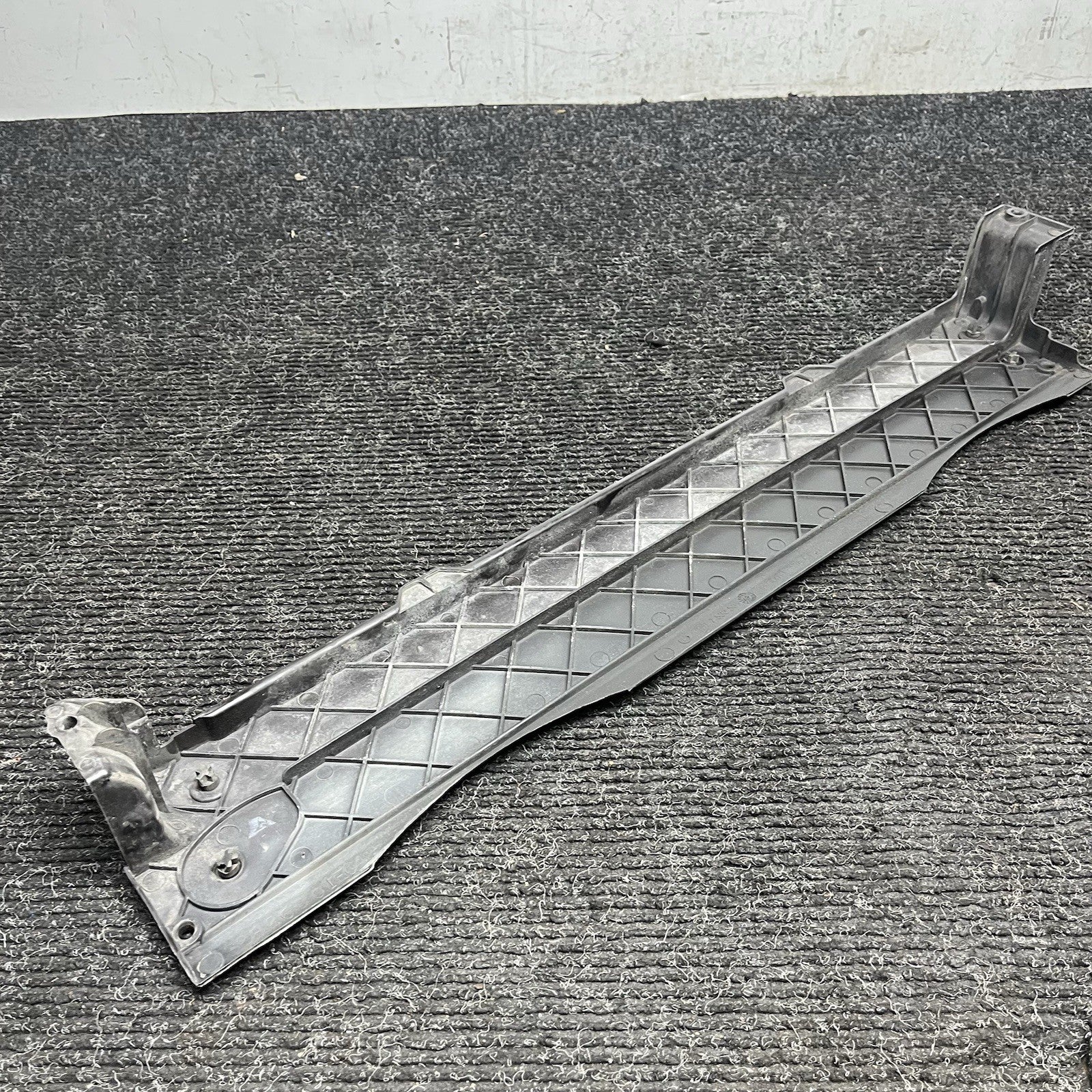 ☑️ 07-10 BMW E70 X5 Front Upper Radiator Support Bracket Bar 7533539 OEM