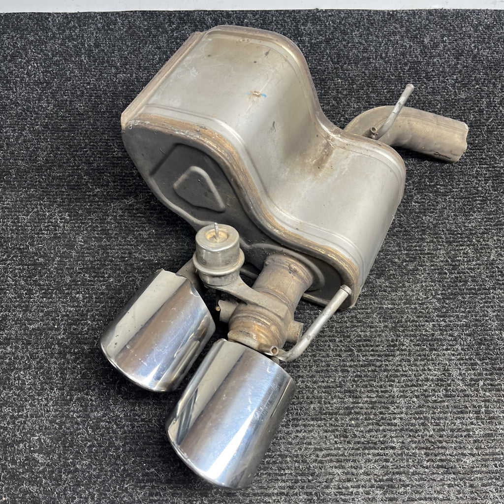 ☑️ 14-19 Ghibli 3.0L Motor Engine Passenger Side Right Exhaust Muffler OEM