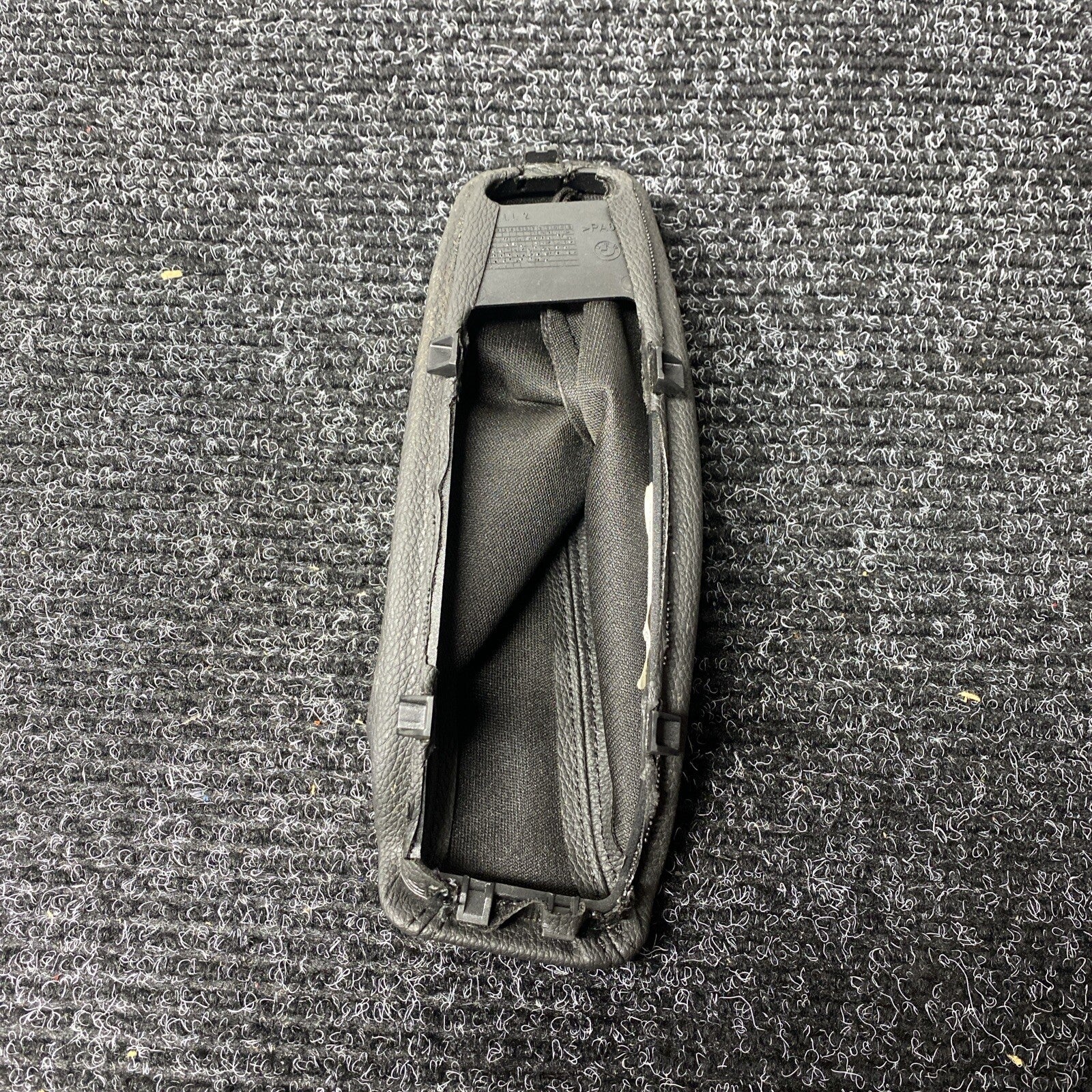 ☑️ 06-13 OEM BMW E90 E92 E93 335 Boot Hand Brake Handle Black 54k