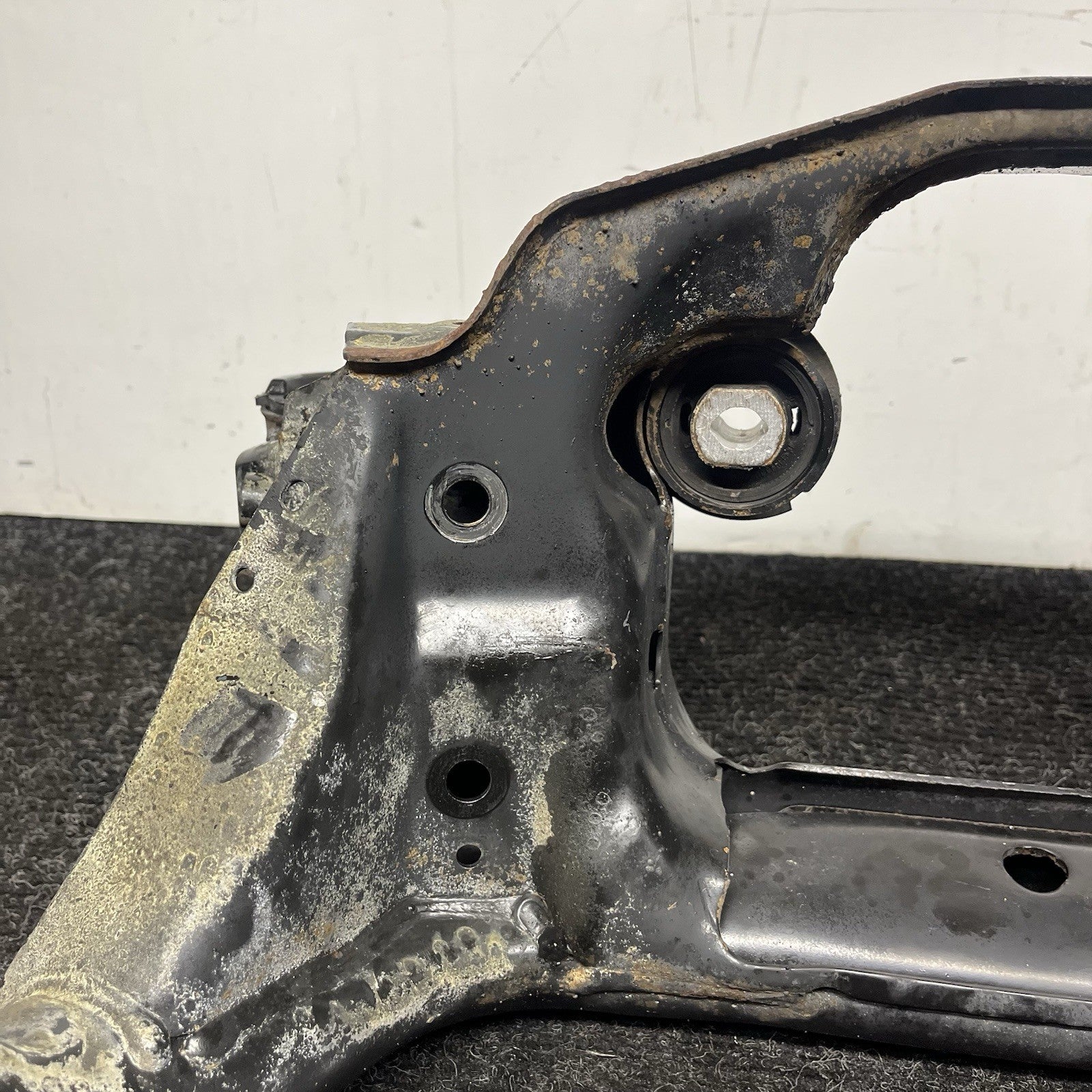 ☑️98-06 BMW E46 3 Series Rear Lower Axle Subframe Crossmember Carrier Cradle OEM