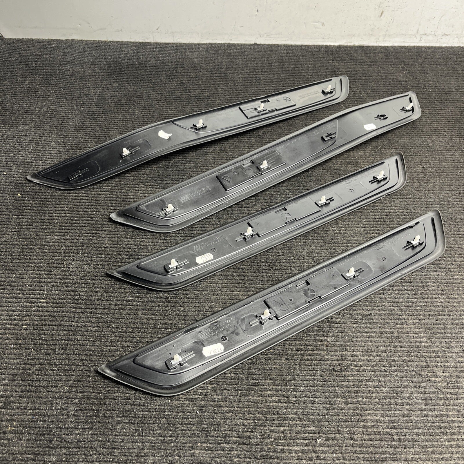 ☑️ 2010 BMW 750i SET OF 4 M SPORT DOOR SCUFF SILL PLATES TRIM COVER OEM