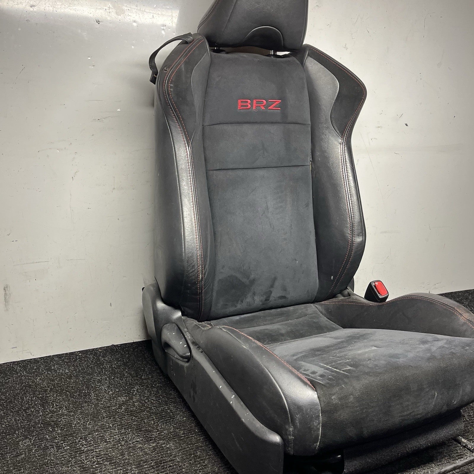 ☑️ 13-16 Scion FR-S Subaru BRZ OEM Front Right Passenger Side Seat Assembly