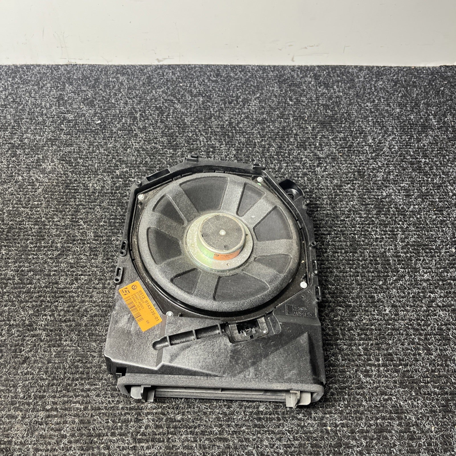 ☑️ OEM BMW E90 E92 E93 Left Bass Speaker Subwoofer Logic 7 Harman Kardon DSP L7