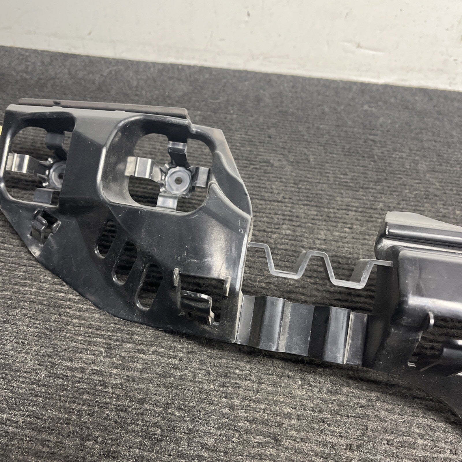 ☑️ OEM BMW 2 SERIES F22 F23 2014-2021 REAR BUMPER BRACKET SUPPORT 7285532