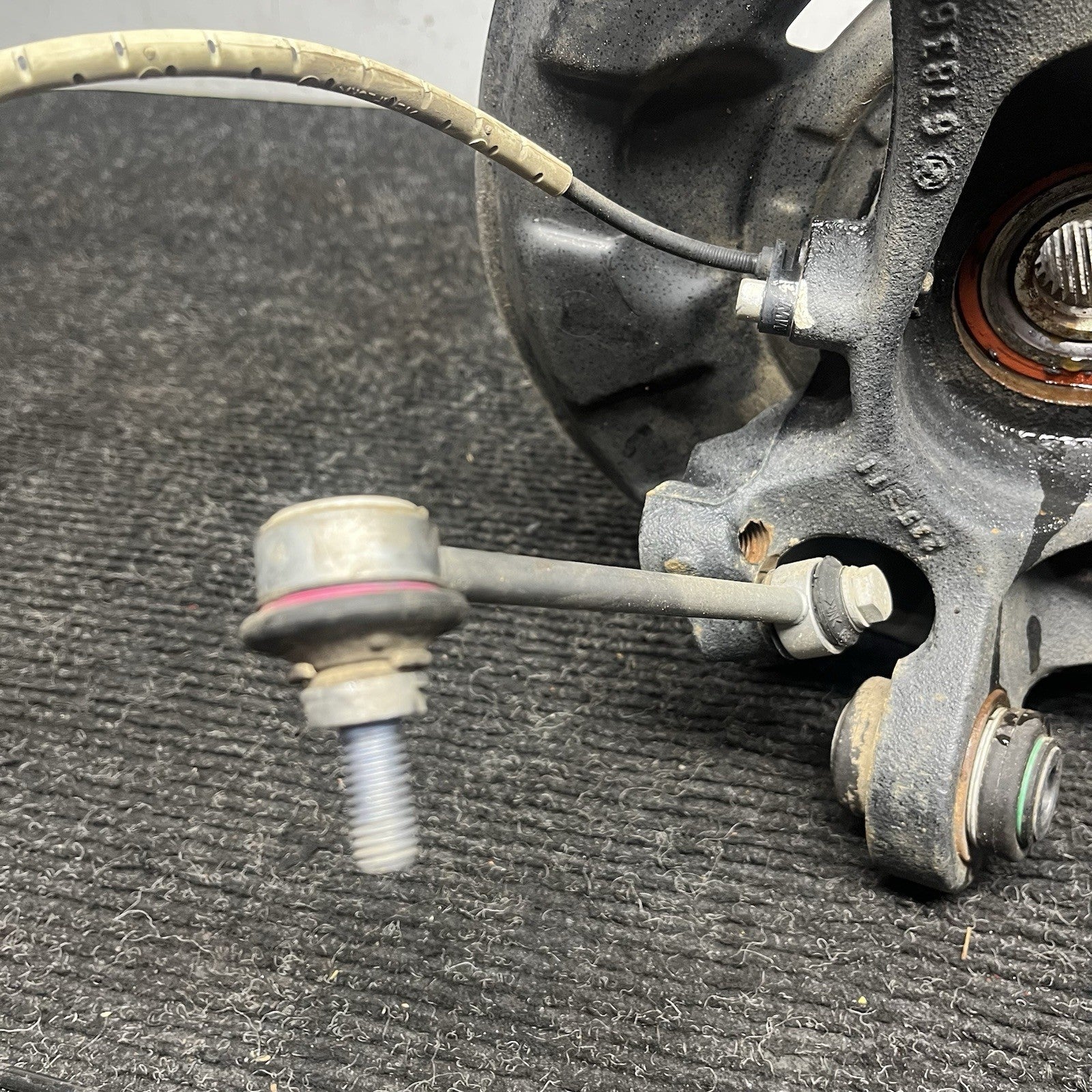 ☑️ 09-11 BMW 328i 335i Sedan Left Rear Spindle Knuckle Hub 33326783667 OEM