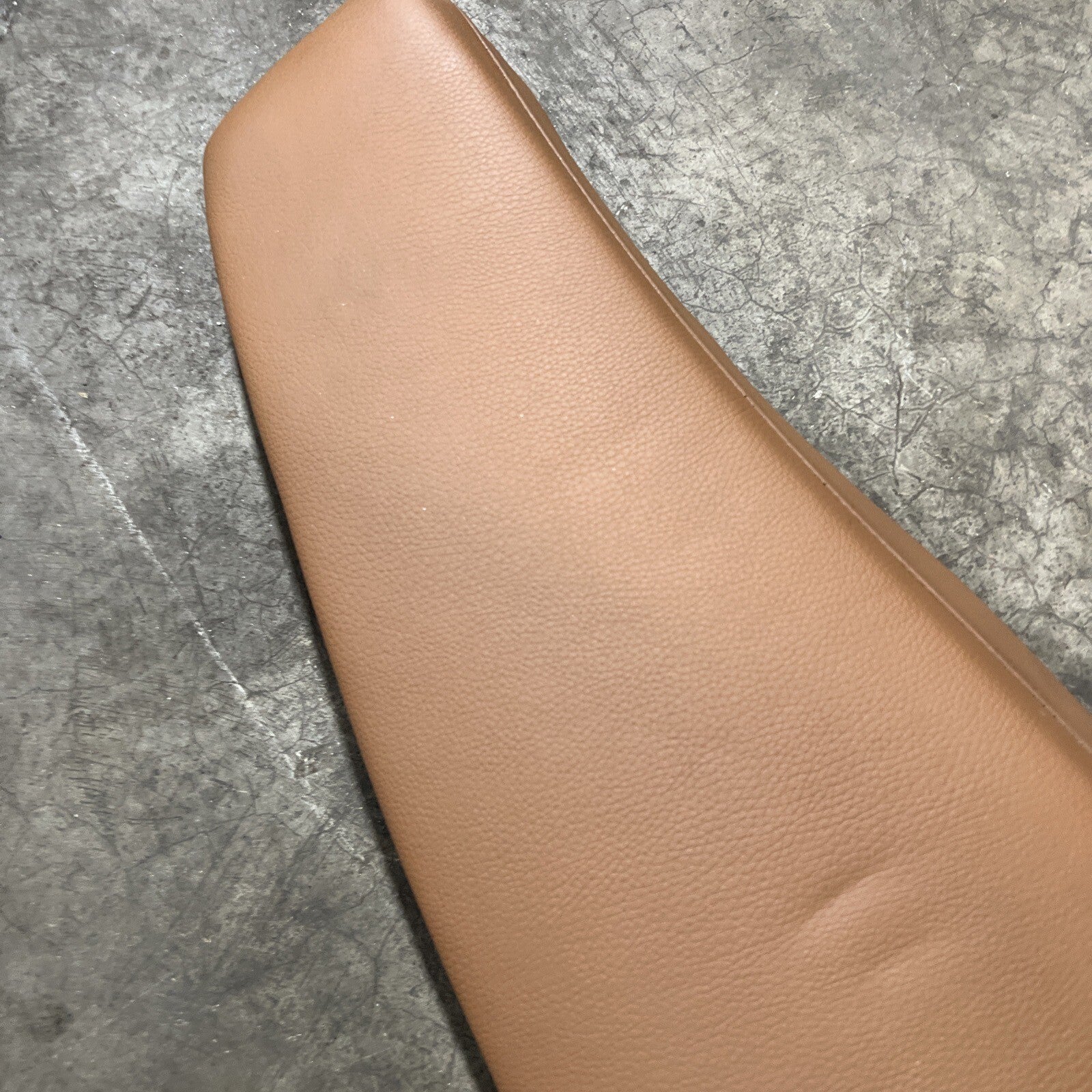 ☑️ 2007-2012 BMW E92 REAR PASSENGER SIDE SEAT CUSHION BOLSTER LEATHER OEM