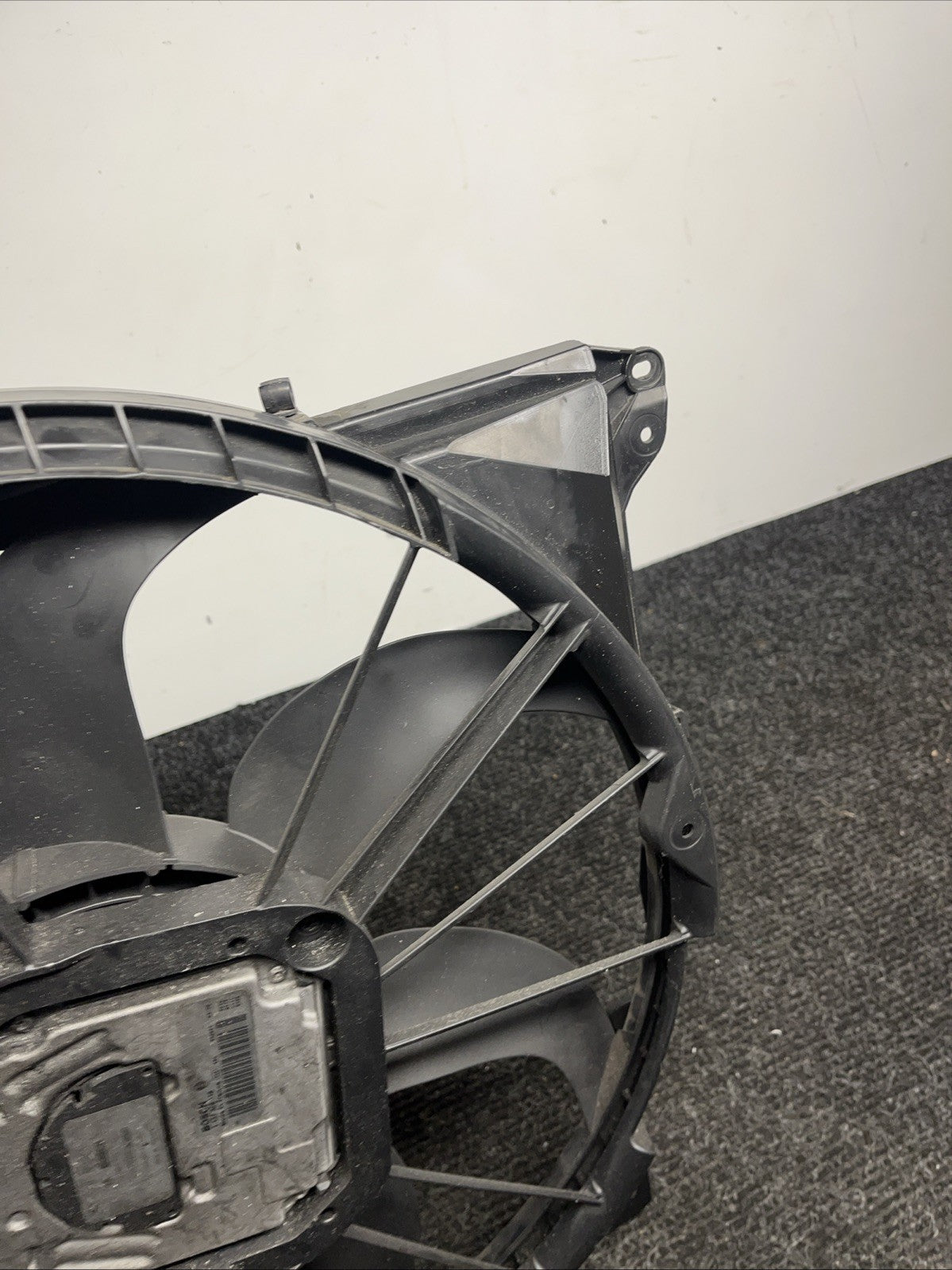 ☑️ 07-13 OEM BMW E88 E90 E92 N54 N55 Engine Radiator Cooling Auxiliary Fan 600W