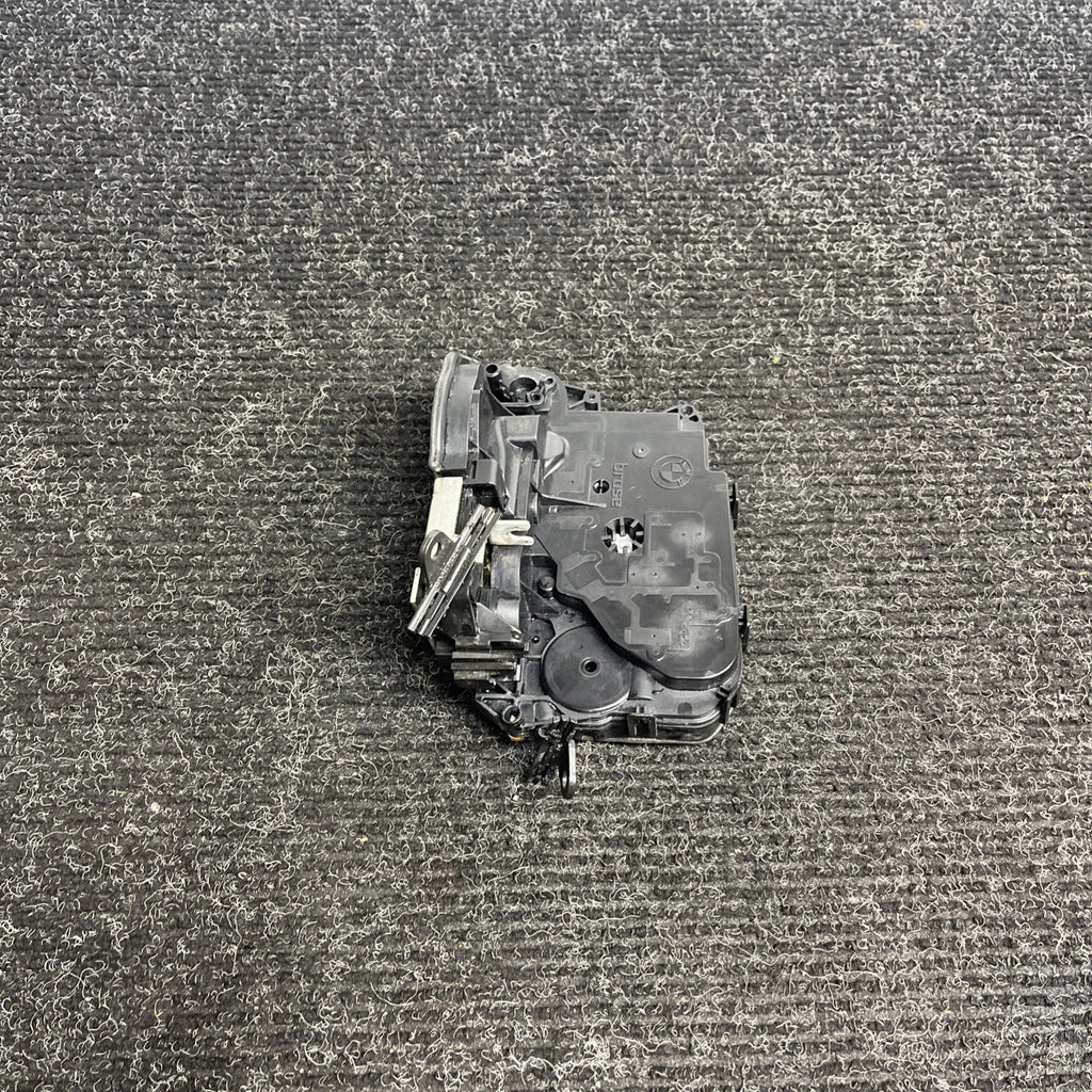 ☑️ OEM BMW E82 E90 F23 F30 F32 E60 F01 M4 X6 REAR RIGHT Door Lock Latch Actuator