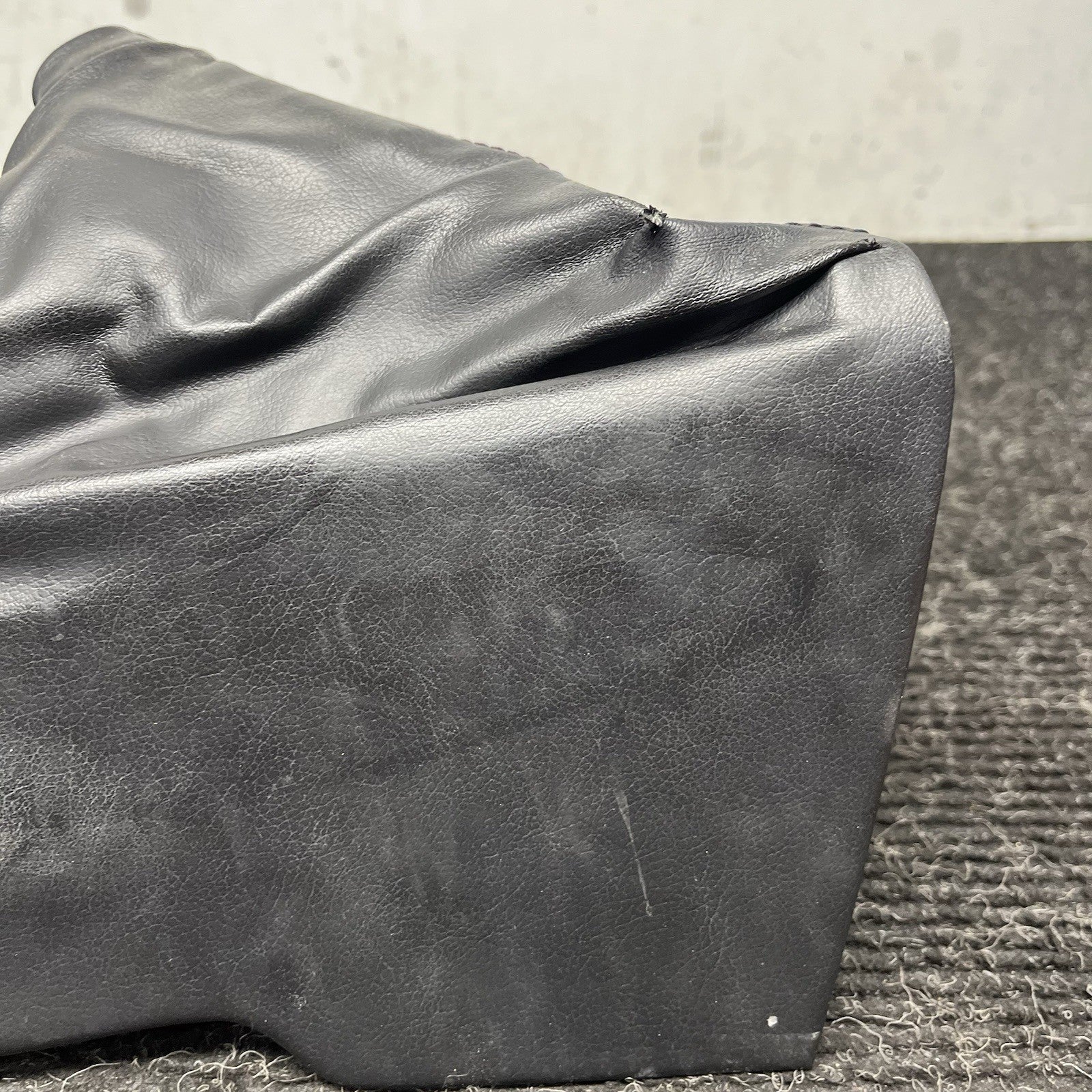 ☑️ 2013-2020 Subaru BRZ Toyota 86 Parking Brake Handle Trim Cover OEM NOTE
