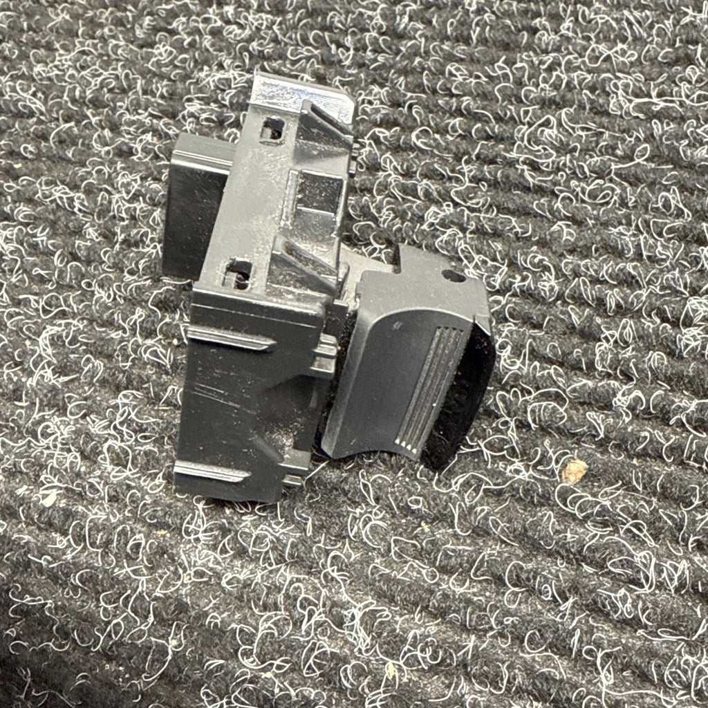 ☑️ 2022-2024 SUBARU BRZ TOYOTA GR86 RIGHT PASSENGER DOOR WINDOW SWITCH OEM