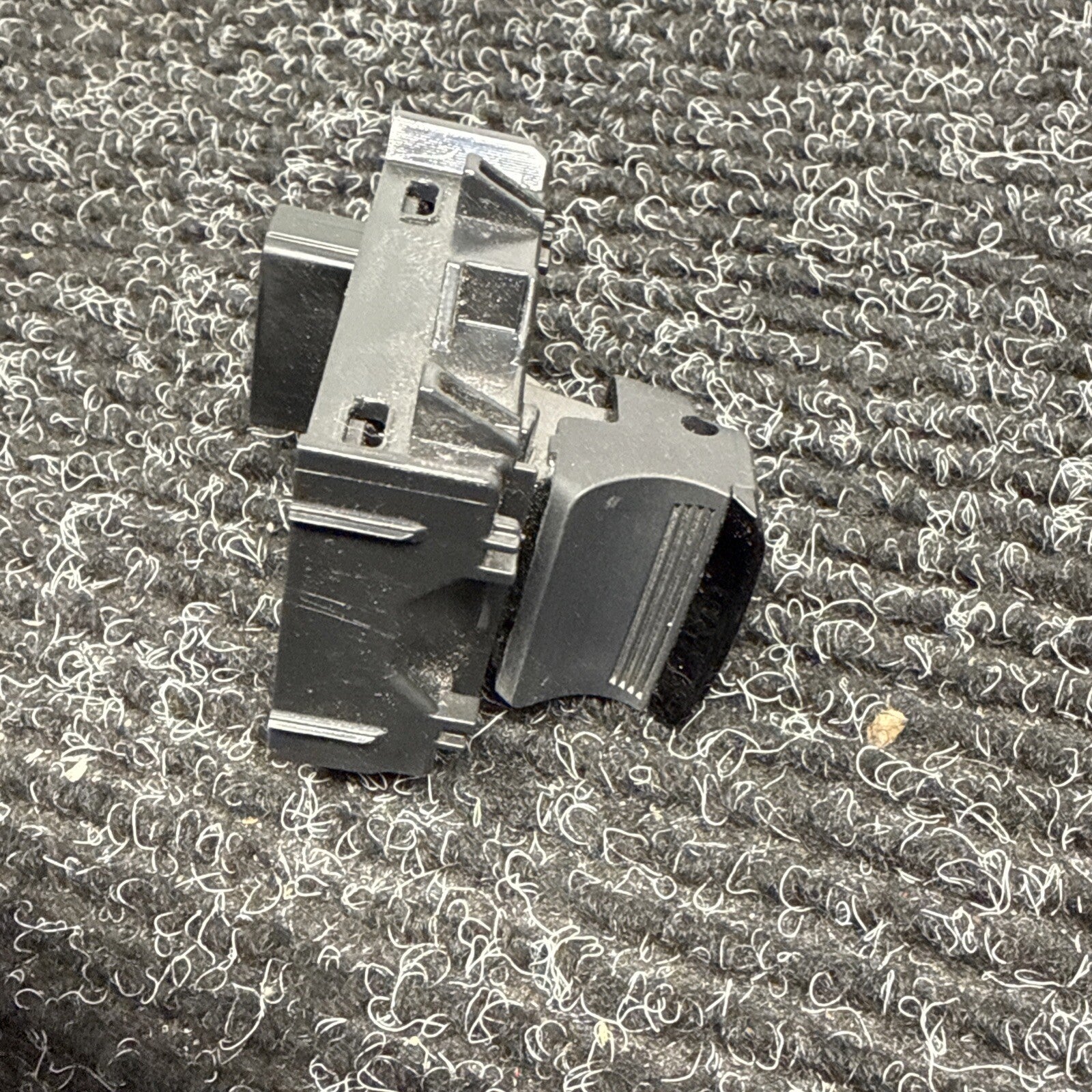 ☑️ 2022-2024 SUBARU BRZ TOYOTA GR86 RIGHT PASSENGER DOOR WINDOW SWITCH OEM