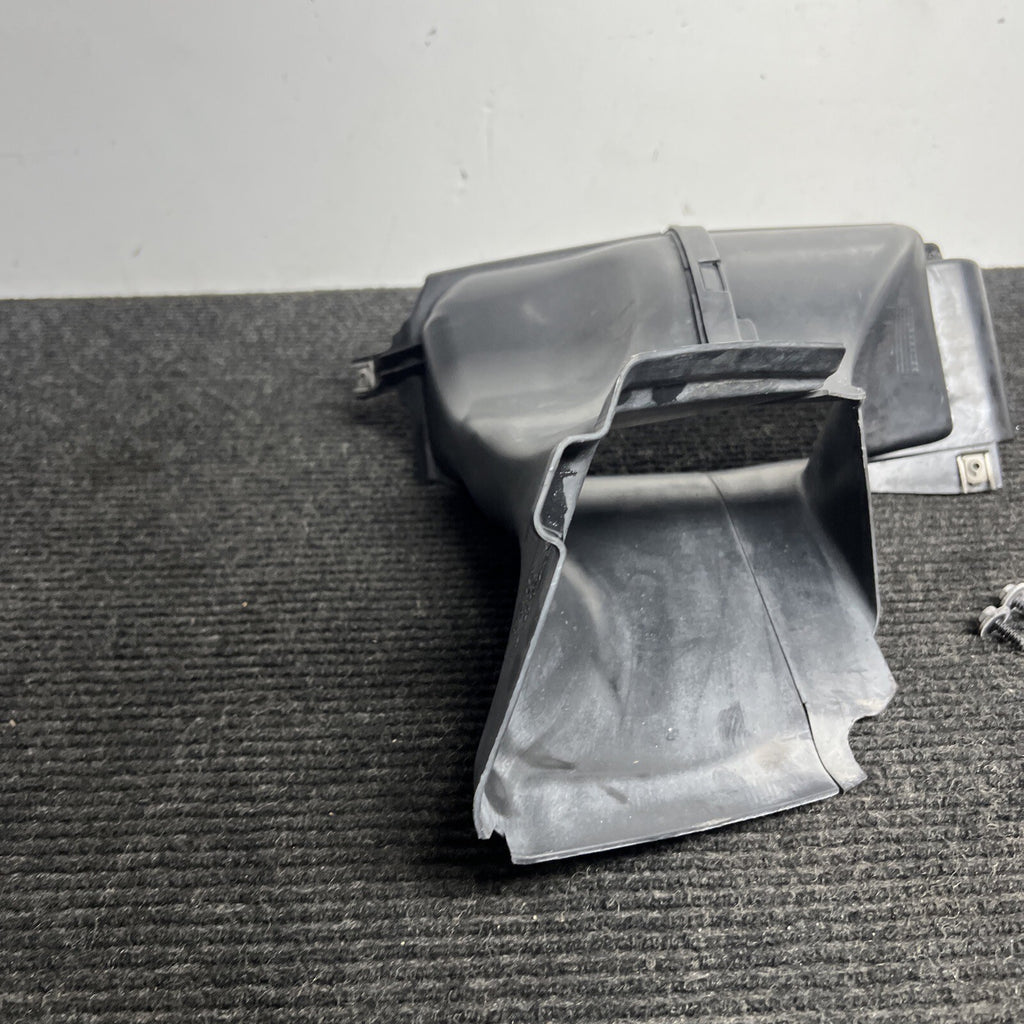 ☑️ BMW 3 CONVERTIBLE E93 FRONT LEFT SIDE AIR DUCT 51748047407 OEM