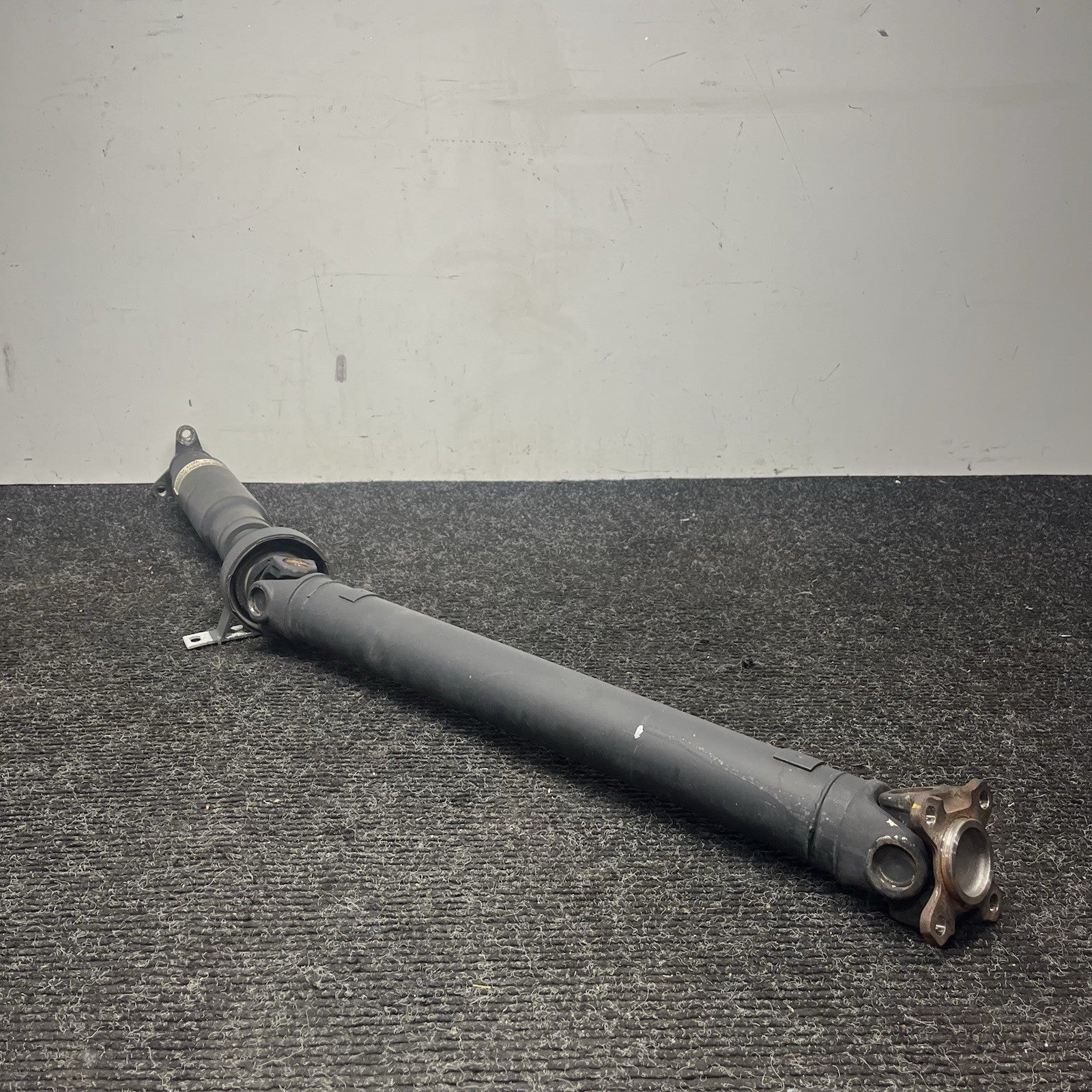 ☑️ 03-06 BMW E85 Z4 6 Speed Manual Transmission Driveshaft Propeller 1230M OEM