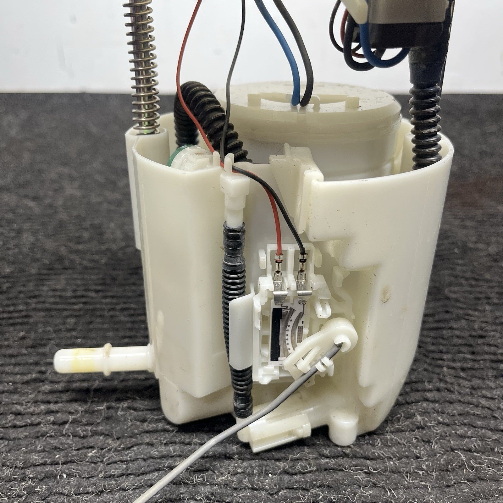 ☑️ 2013-2019 Scion Subaru FRS BRZ Fuel Pump Assembly 42021CA000 OEM