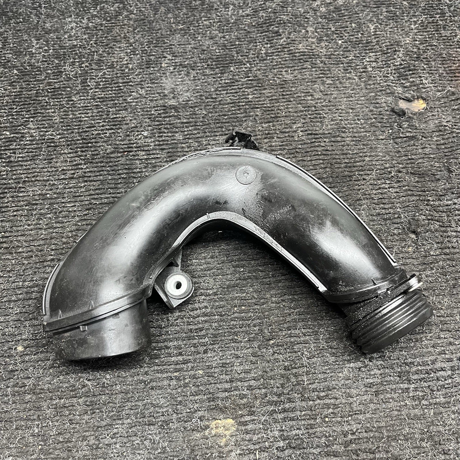 ☑️ 2014-2018 BMW X5 F15 Upper Intercooler Air Hose Pipe Tube 235576 OEM