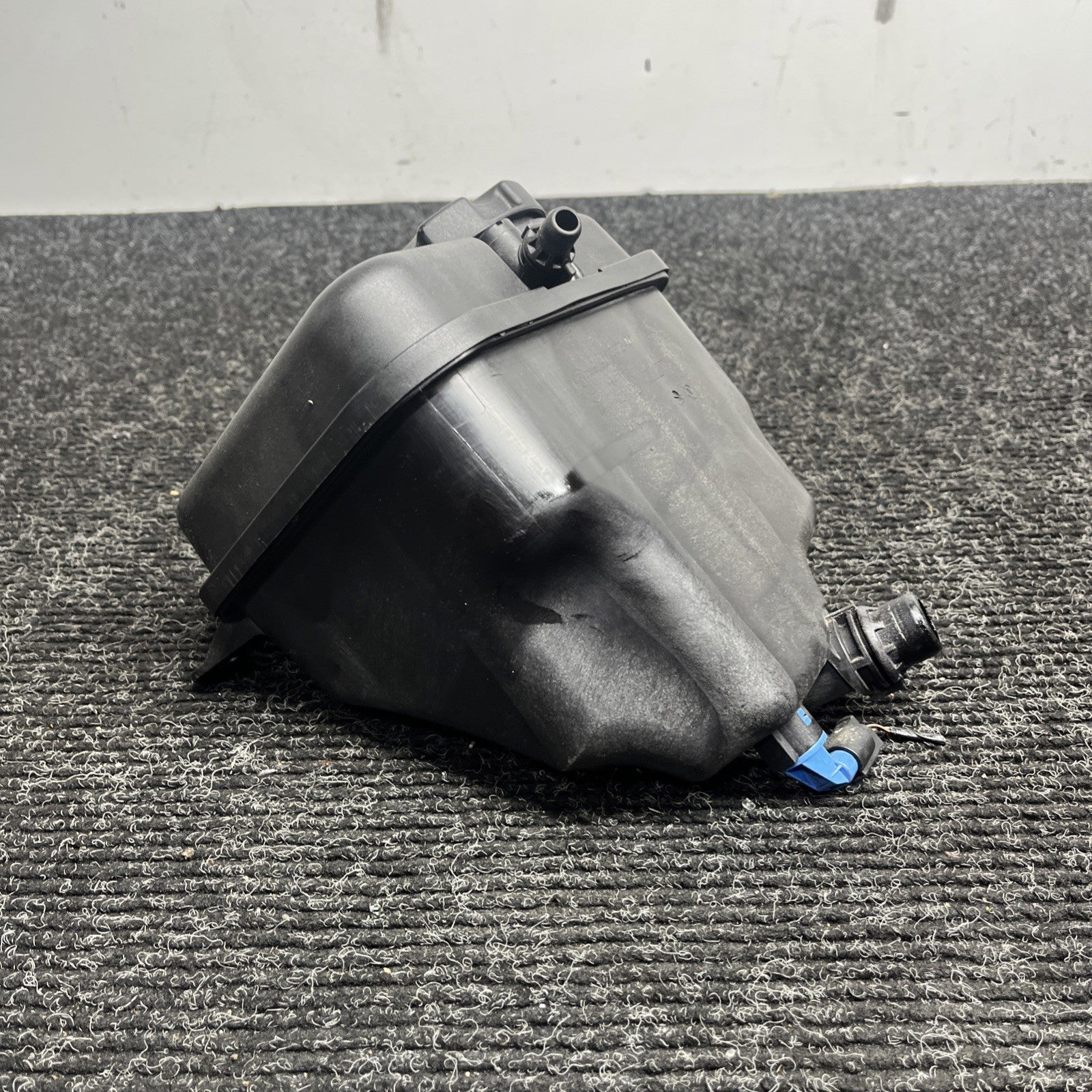 ☑️ 11-13 BMW E88 E90 E92 1/3 Series Engine Radiator Coolant Tank Reservoir OEM