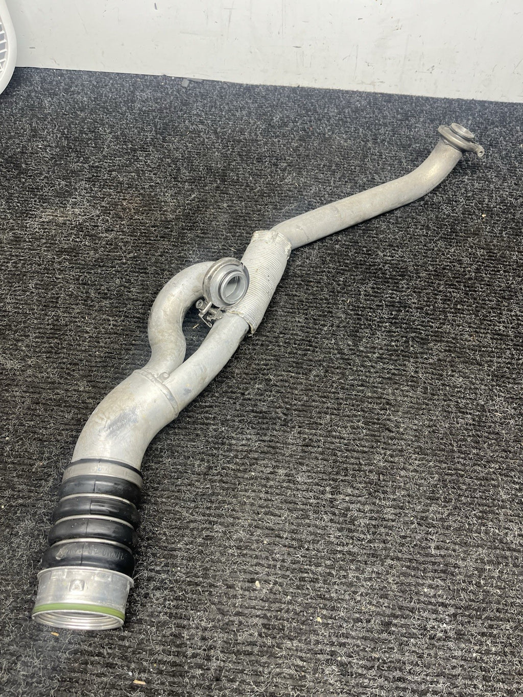 ☑️08-16 BMW 135i Z4 E82 N54 Turbocharger Outlet Charge Air BoostPipe 7568239 Oem