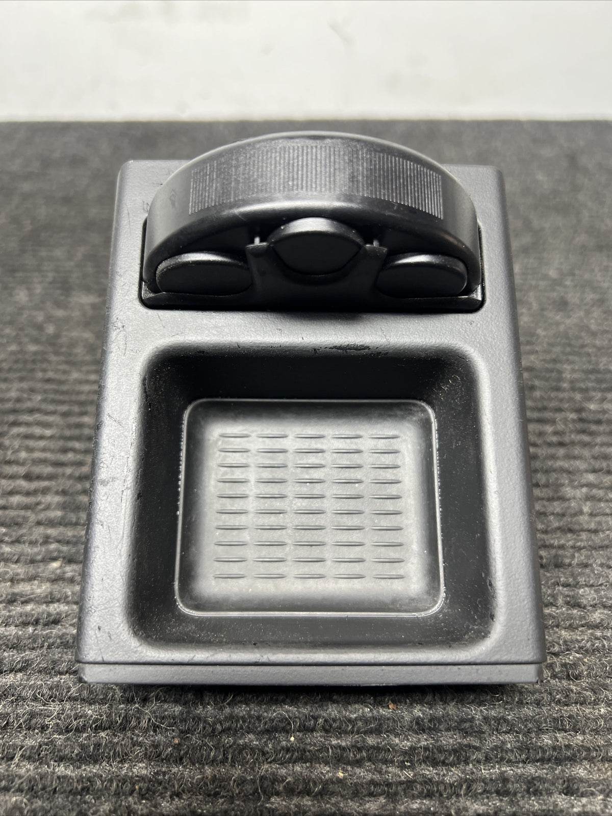 ☑️ BMW E46 NEW GENUINE CENTER CONSOLE STORAGE TRAY BLACK COIN BOX 8248505 99-05
