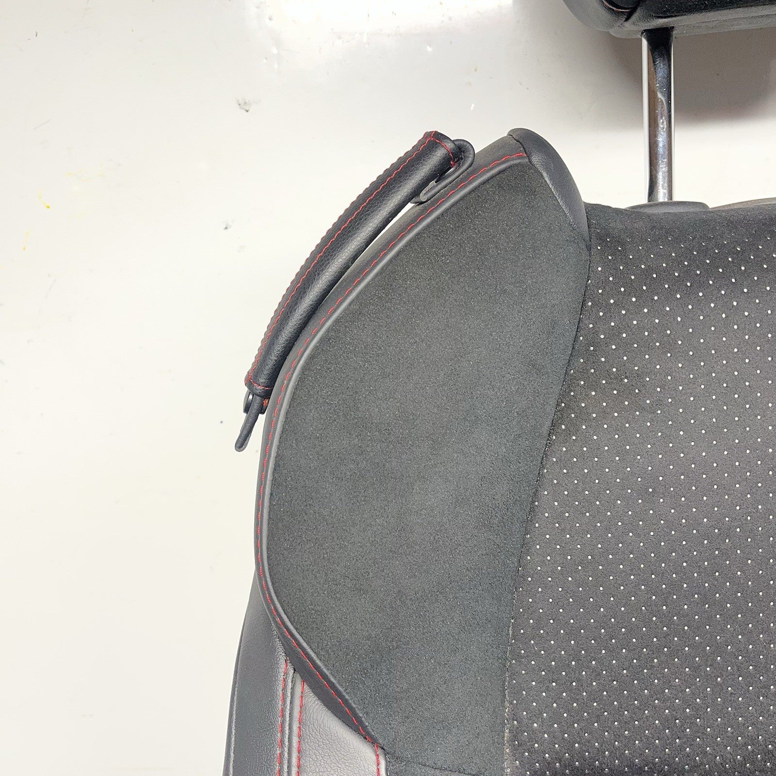 ☑️ 2022-2025 Subaru Brz Front Right Passenger Seat 64150CC060VL BLACK RED SUEDE