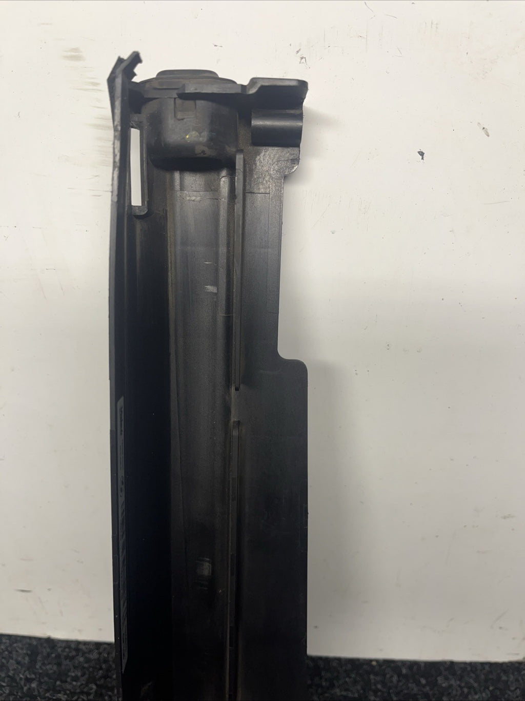 ☑️ OEM BMW F22 F30 F32 F36 328 335 Main Radiator Right Bracket Mount 7600537
