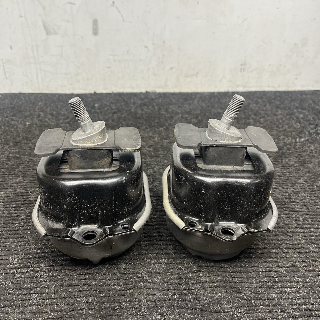 ☑️10-19 BMW E70 E71 X5 X6 XDRIVE35I Front Engine Motor Mount Bracket 6780260 OEM