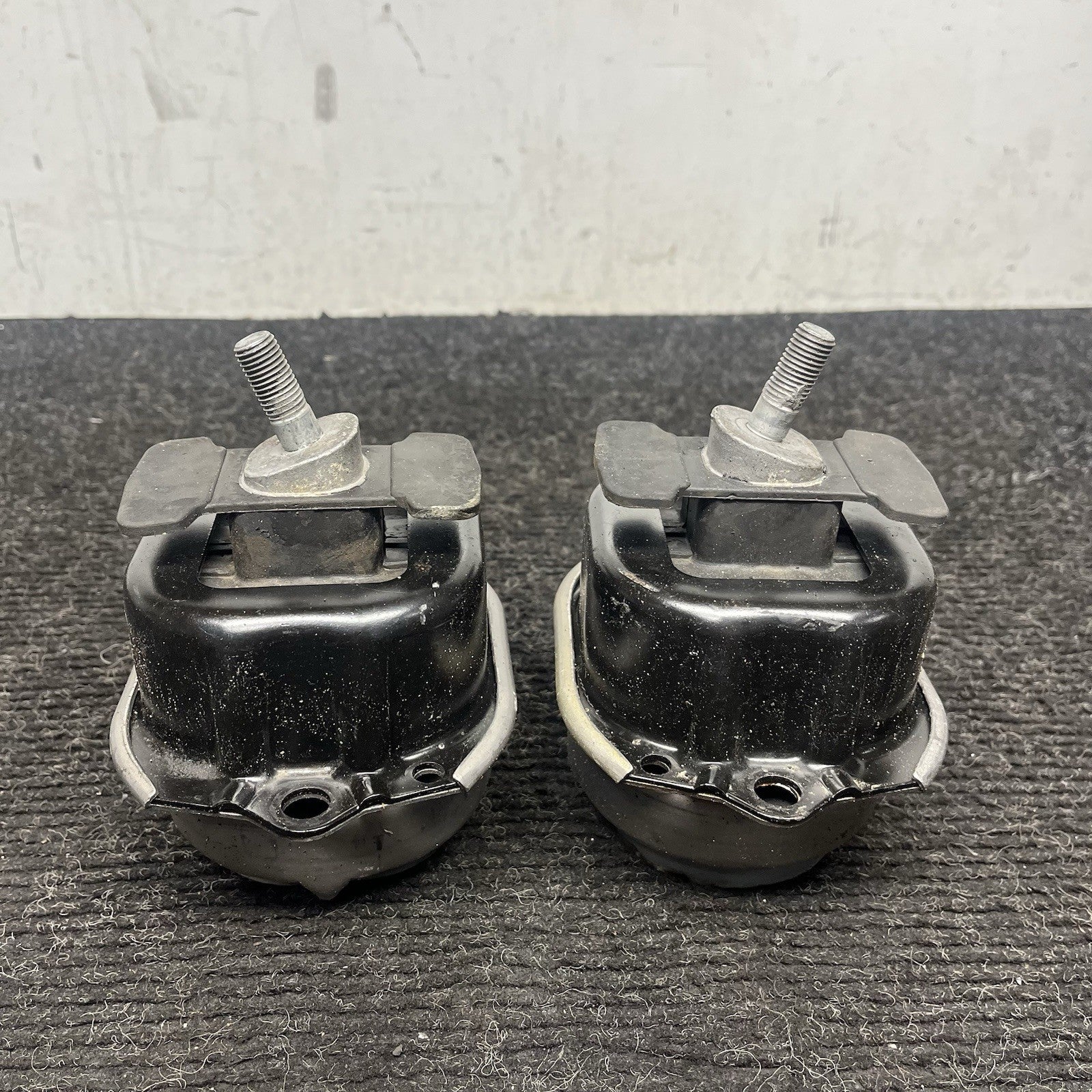 ☑️10-19 BMW E70 E71 X5 X6 XDRIVE35I Front Engine Motor Mount Bracket 6780260 OEM