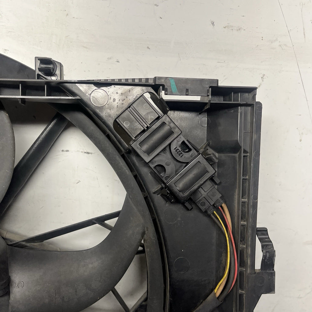 ☑️ 2007-2013 BMW 128i 328i N51 Radiator Cooling Fan 17427547305 OEM NOTE*