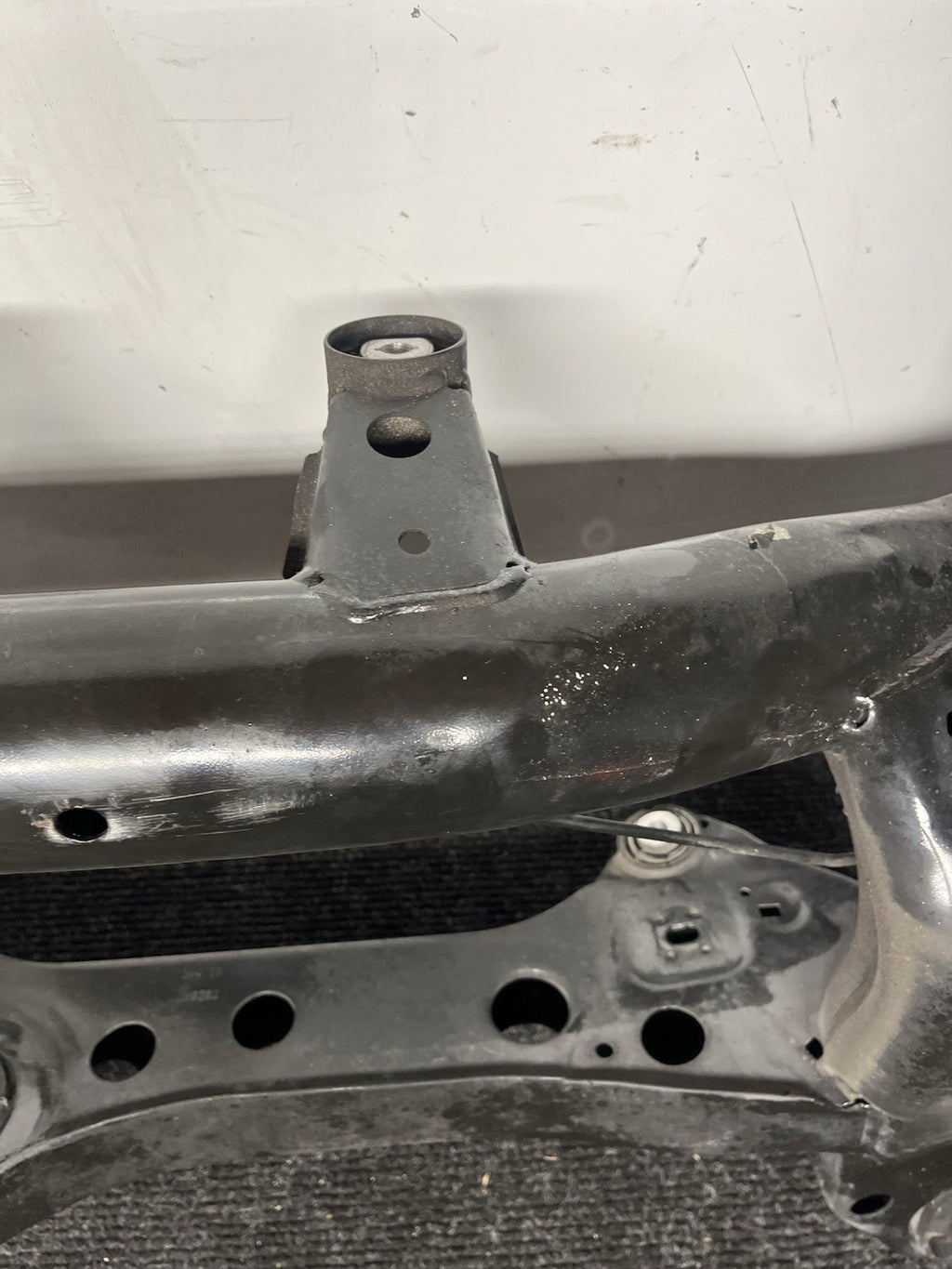 ☑️ 07-13 BMW E90 E92 E93 335I Rear Axle Subframe Crossmember Cradle Carrier OEM