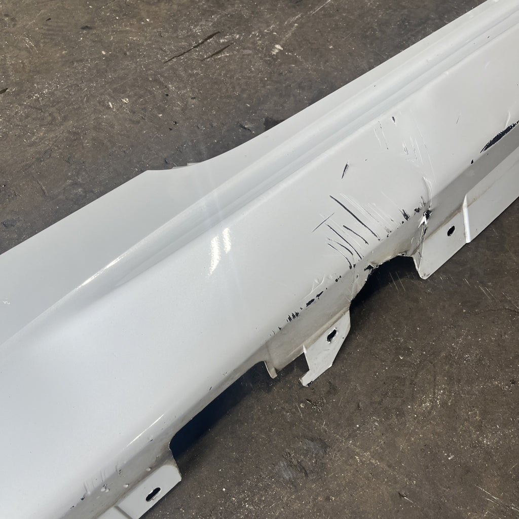 ☑️ 07-13 OEM BMW E92 E93 M3 Right Passenger Side Skirt Rocker Panel MineralWhite