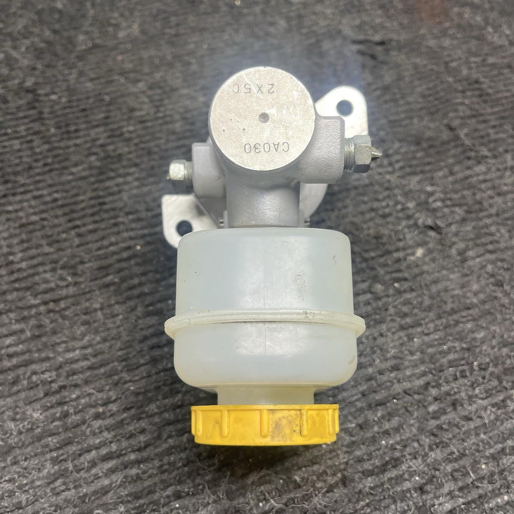 ☑️ 2015-2019 Subaru WRX Brake Master Cylinder Reservoir OEM 15-19