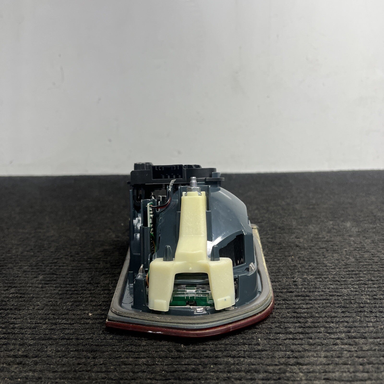 ☑️ 12 13 14 15 BMW F30 320I 328I 335I LEFT DRIVER INNER TAIL LIGHT LAMP OEM
