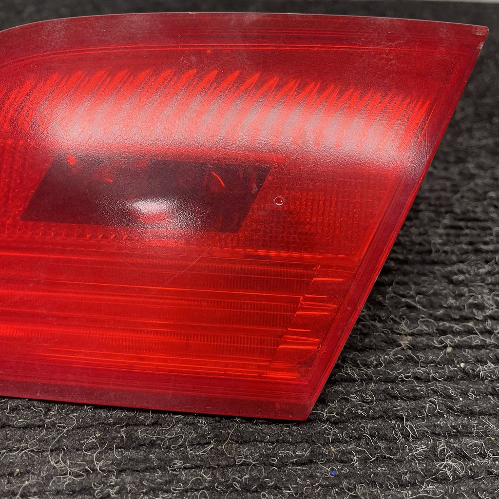 ☑️ 2007-2010 BMW E92 328i 335i COUPE INNER PASSENGER RH TAIL LIGHT PRE-LCI OEM