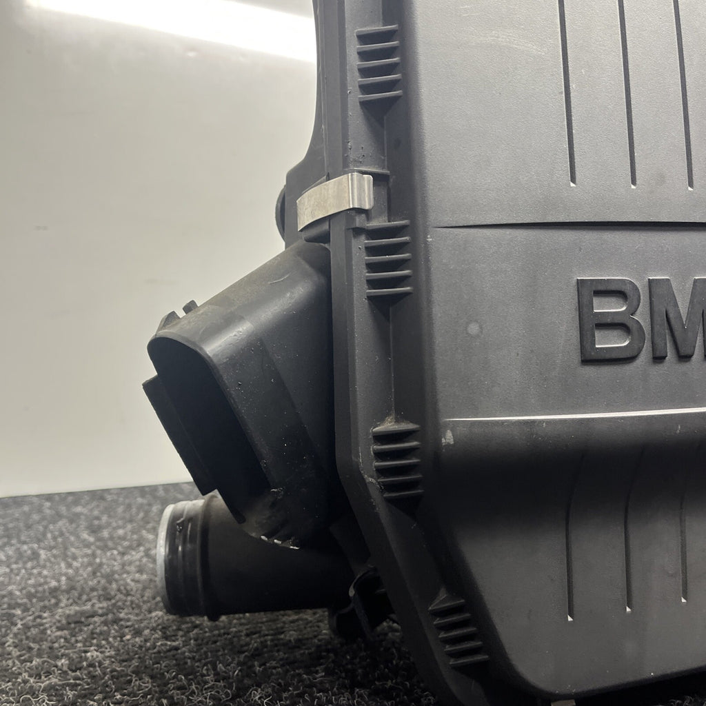☑️ 08-13 BMW 128i 135i E82 E88 AIR FILTER CLEANER INTAKE BOX OEM