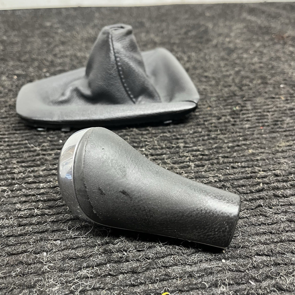 ☑️ 07-13 OEM BMW E92 E93 MT Manual Transmission Shifter Leather Boot w/ Knob