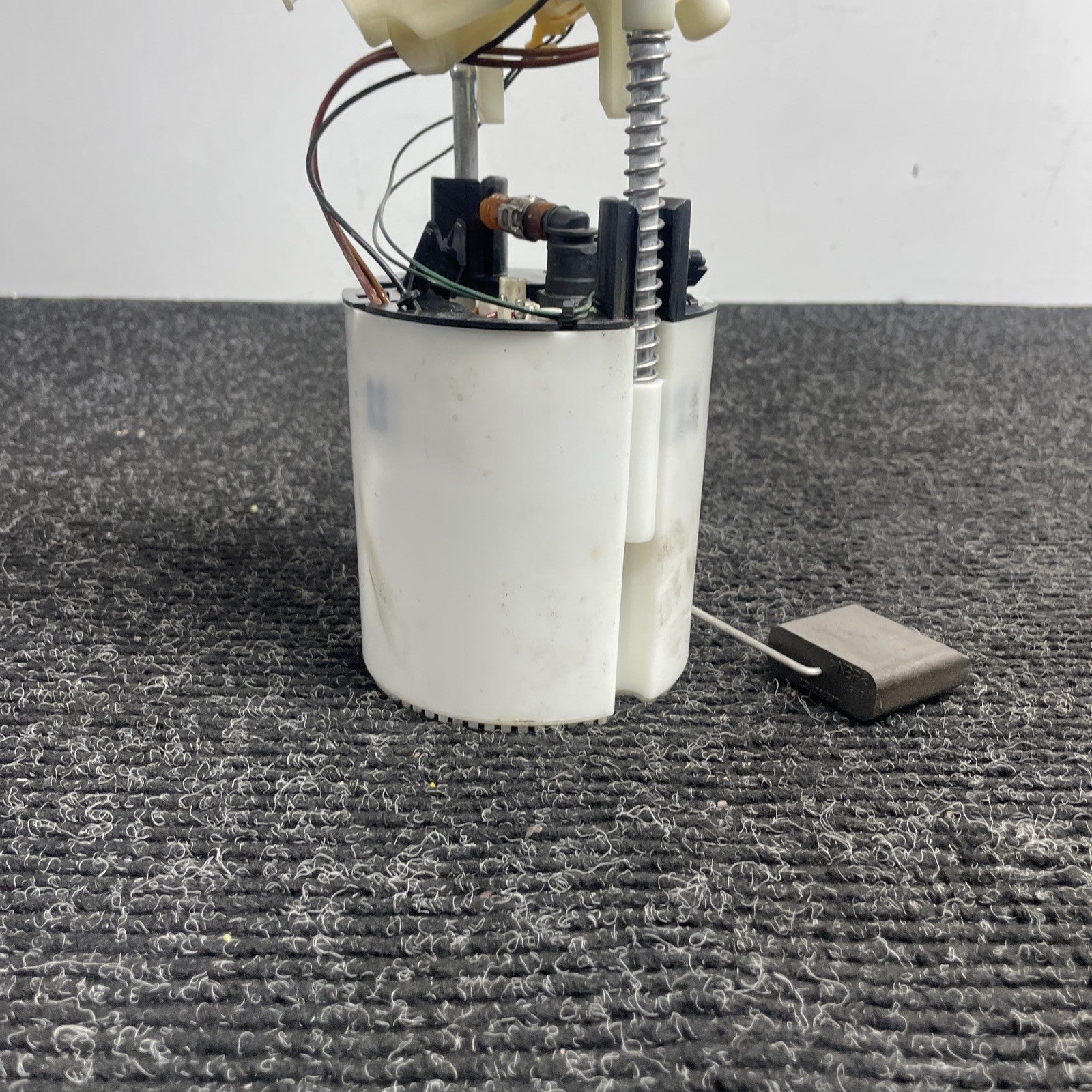 ☑️ 06-13 BMW E82 E88 E90 E91 E92 E93 128I 135I 328I 335I Fuel Pump Sending OEM