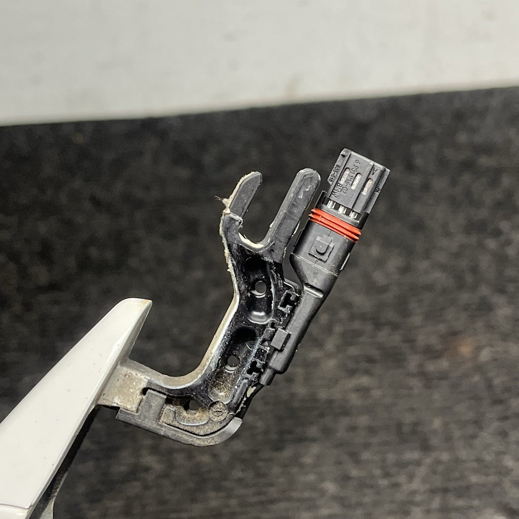 ☑️ 08-10 BMW 135i E82 Front Left Driver Exterior Comfort Door Handle White OEM
