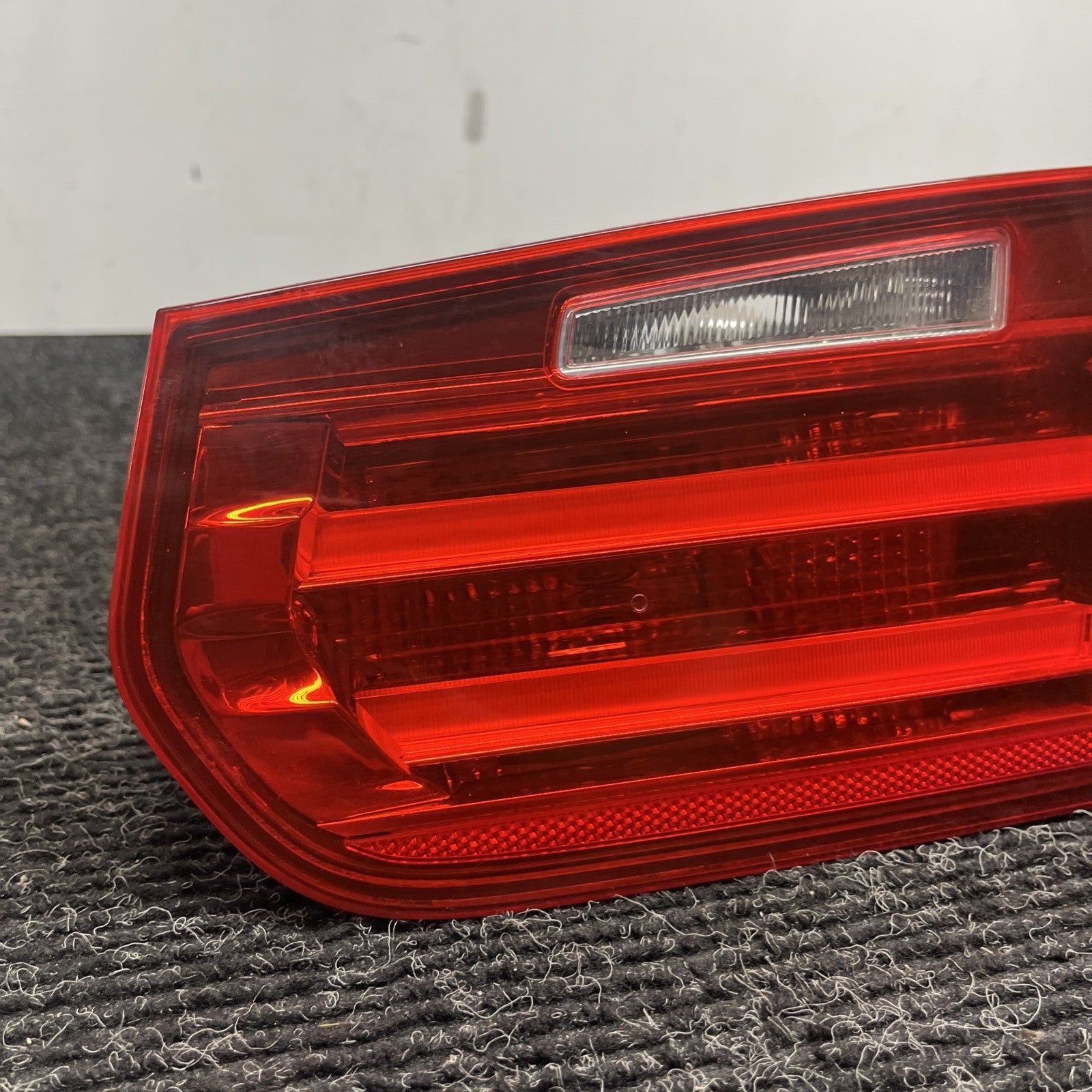 ☑️ 12-15 OEM BMW F30 F80 M3 Sedan Rear Passenger Side Inner Trunk Tail Light