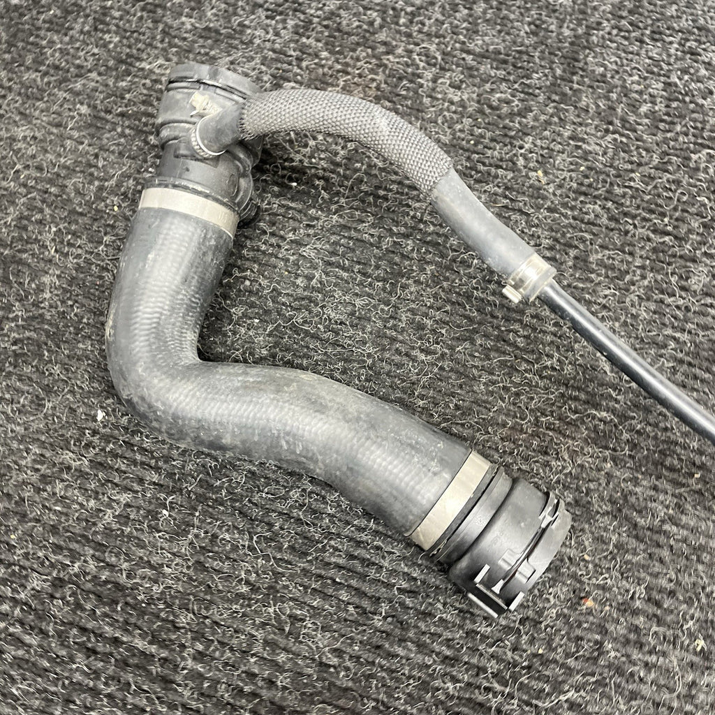 ☑️ BMW E88 E90 E92 135 335 N54 Upper Engine Radiator Coolant Hose Pipe Line OEM