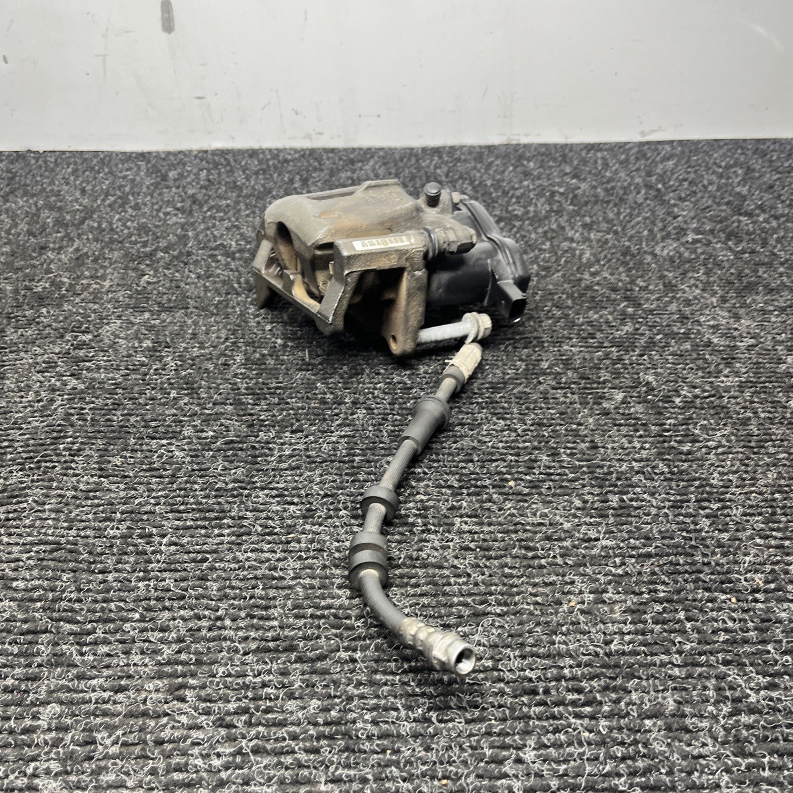 ☑️ 08-12 AUDI B8 A4 B8 A5 Q5 REAR BRAKE CALIPER MOTOR LEFT DRIVER OEM 062723