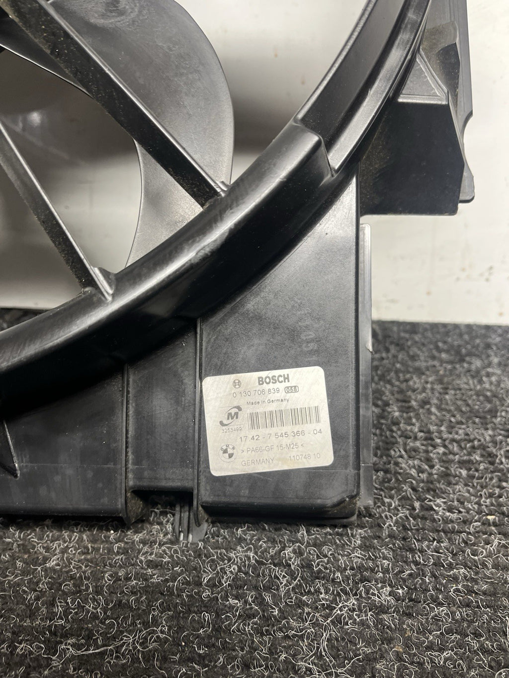 ☑️ 07-13 OEM BMW E88 E90 E92 N54 N55 Engine Radiator Cooling Auxiliary Fan 600W