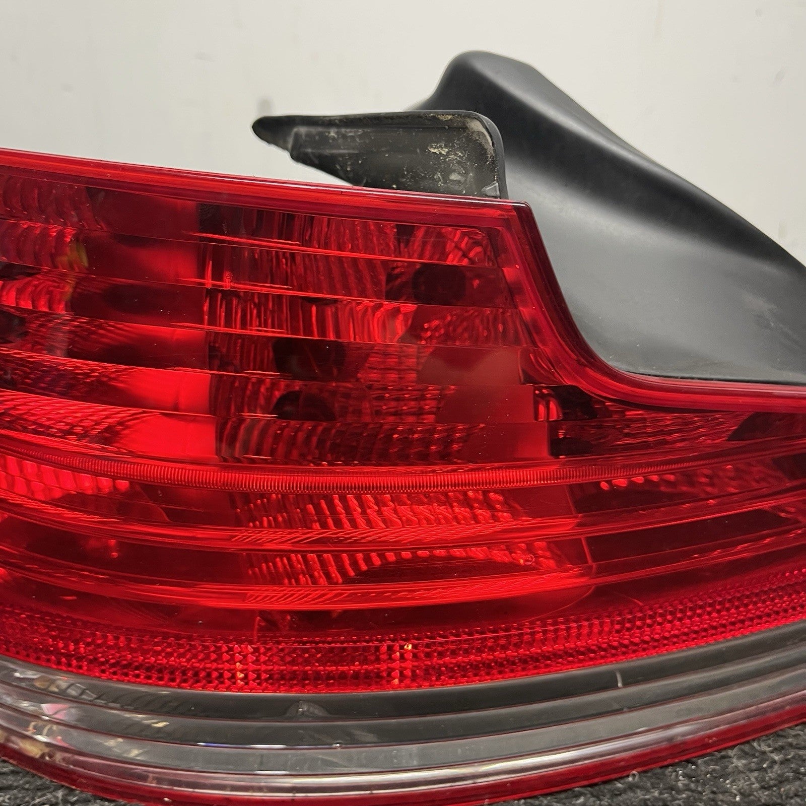 ☑️ 08-11 BMW E82 E88 128i 135i Rear Left Driver Side Tail Light Lamp 4869809 OEM